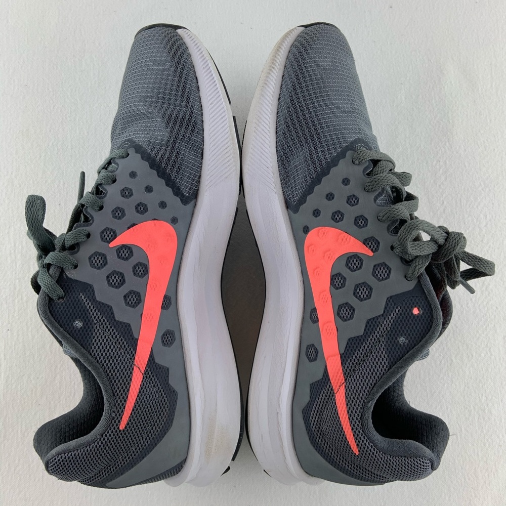 NIKE AIR MAX Grey Coral Running Shoe 7.5